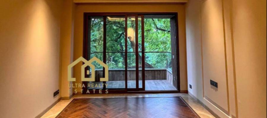 Ultra Realty Estates