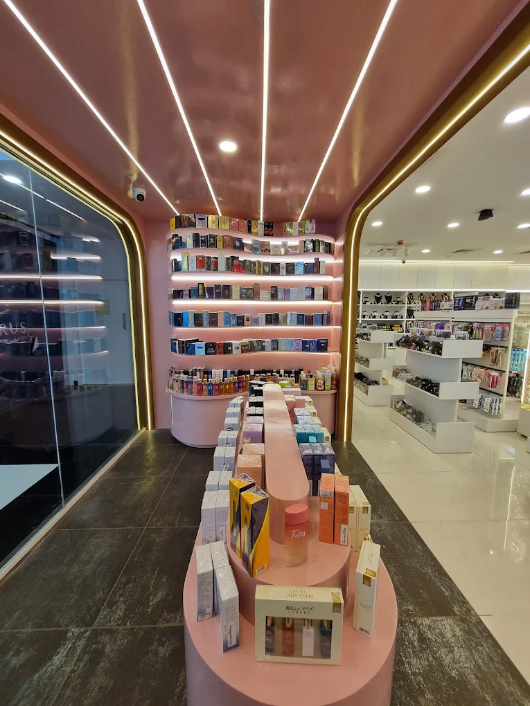 PARIS GALLERY SECURA CENTRE KANNUR