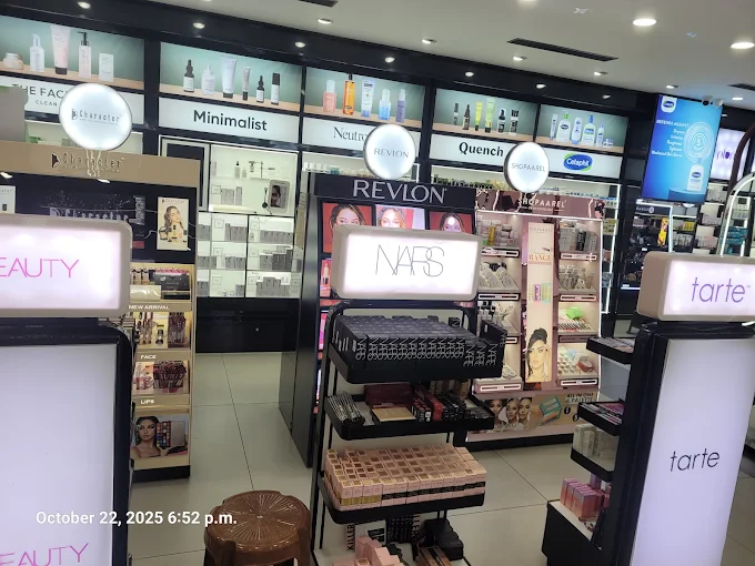 MAKMiD BEAUTY STORE  KOCHI