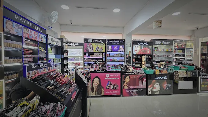 MAKMiD BEAUTY STORE  THIRUVANANTHAPURAM