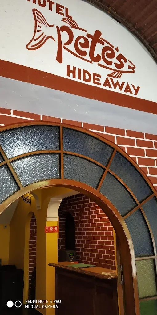 Hotel Pete's Hideaway