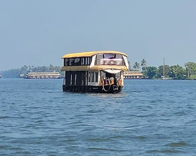 SREE KRISHNA HOUSEBOAT
