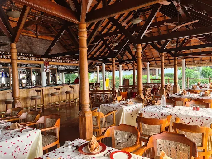 Ettukettu Specialty Restaurant - Kumarakom Lake Resort