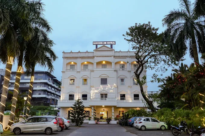 Narendra Central Restaurant Thottumkalpeedika, Muvattupuzha