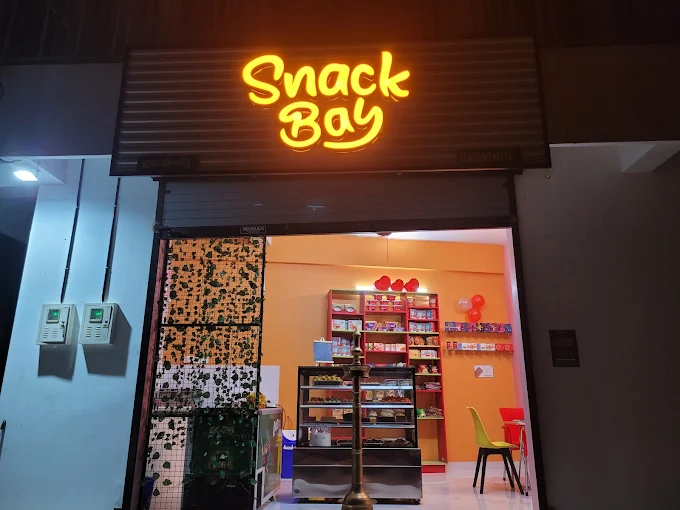 Snack Bay
